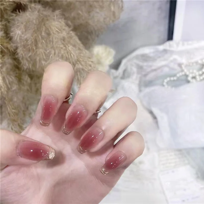 Unghie Finte Lunghe a Barella Sunset Blush con Finitura Cromata Moonlight