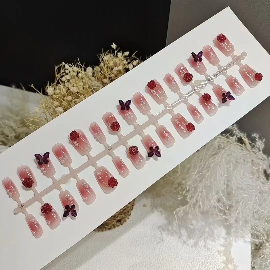 Kunstnägel kurz Sargform Pflaumen-Rouge Floral Schmetterling 30 Stück