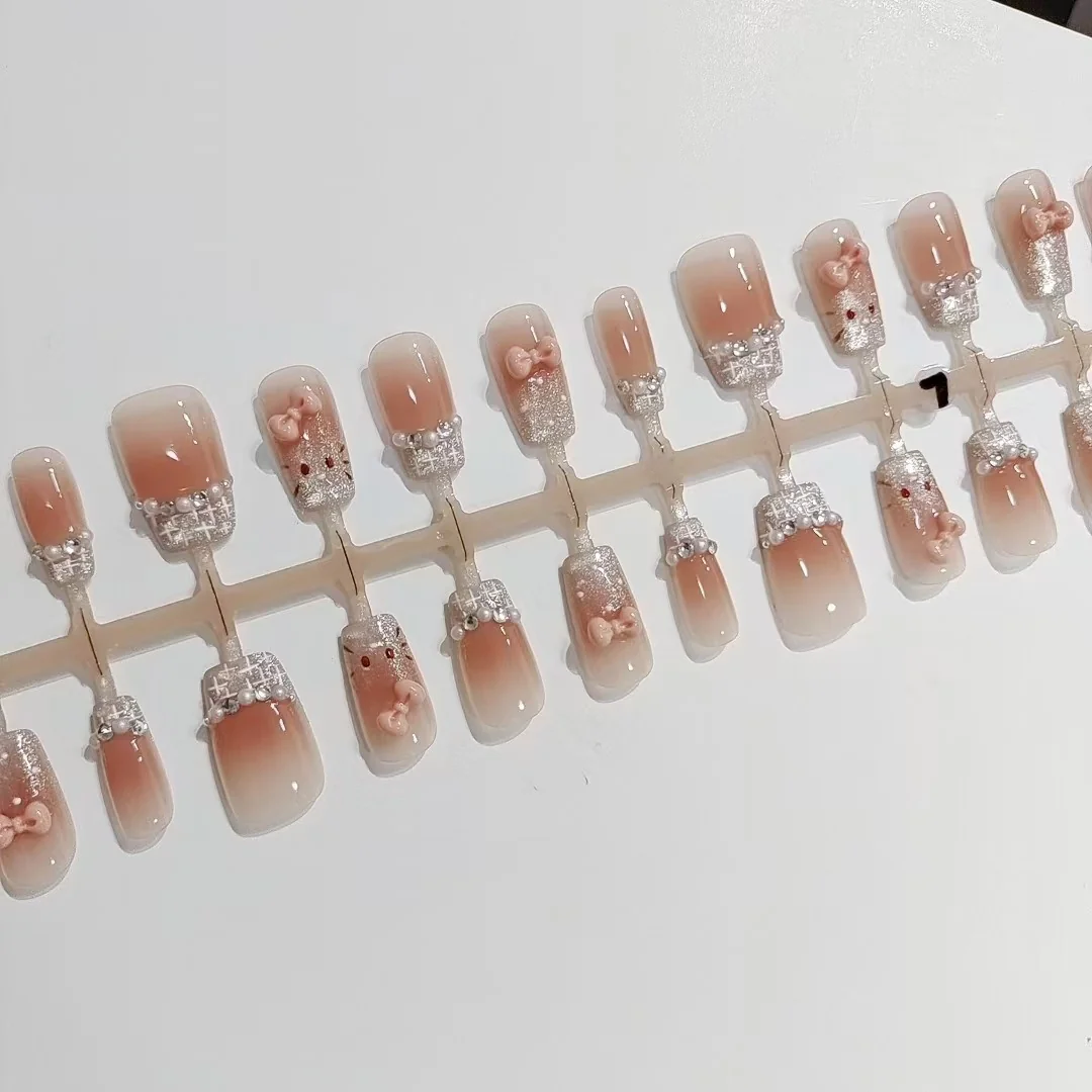 Press-on nails korte vierkante vorm met leuk kat-cartoon, 30 stuks