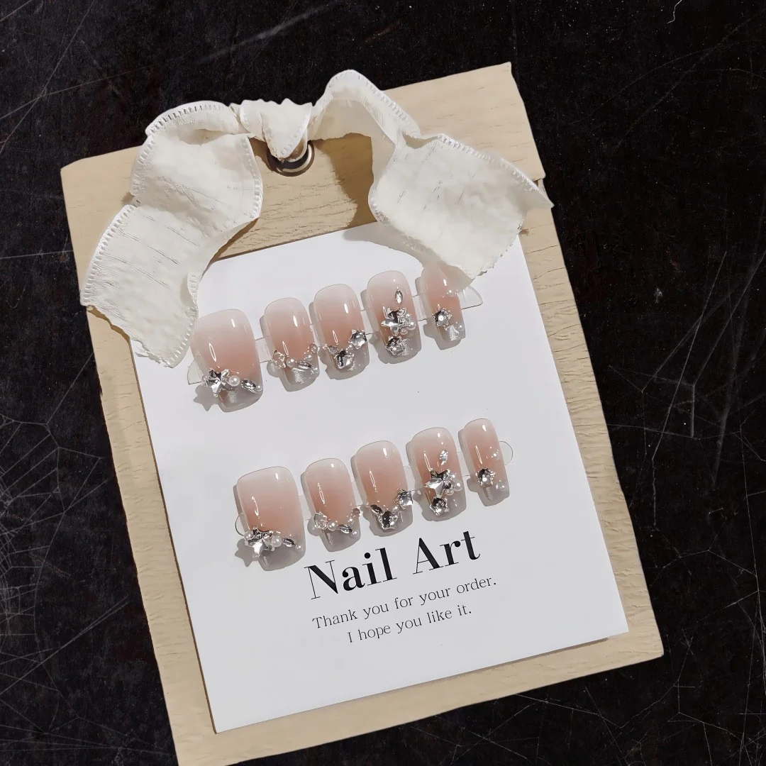 Uñas Postizas Francesas con Rosa Azul, Perlas y Cristales