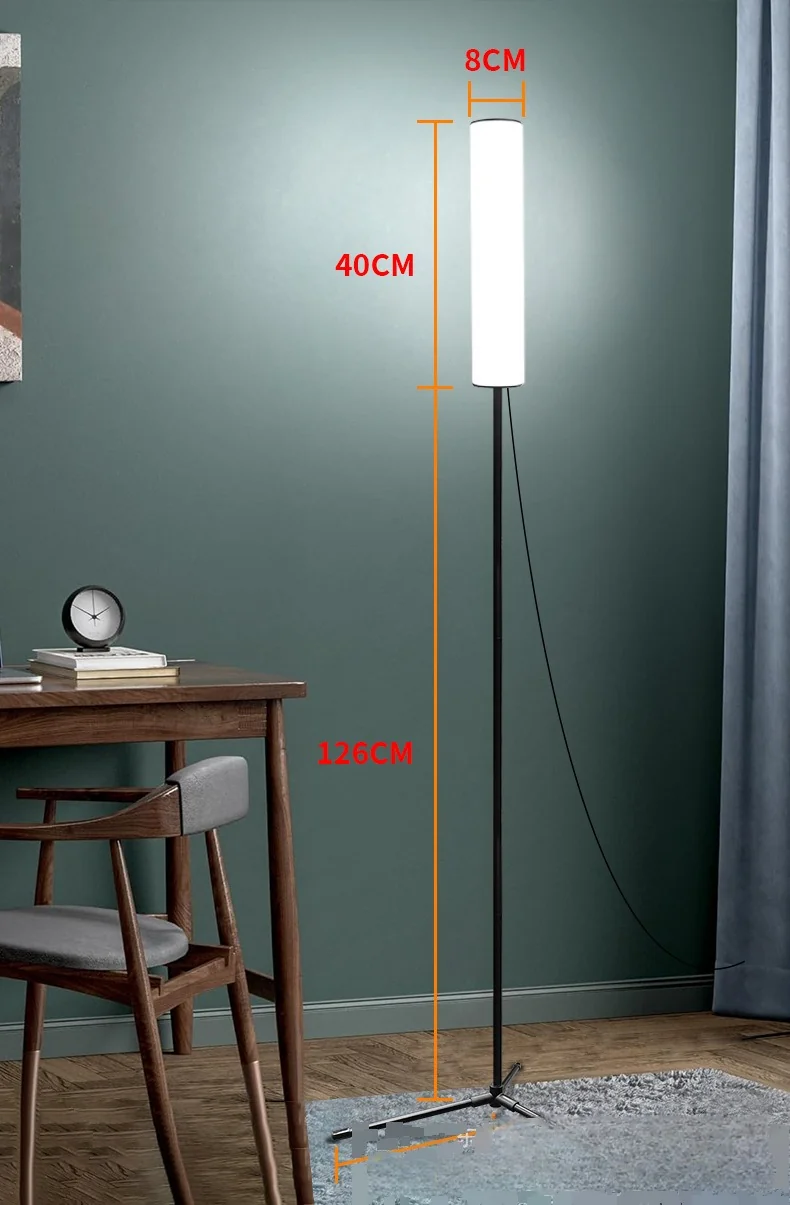 Justerbar LED-gulvlampe med stativ og tre fargemoduser