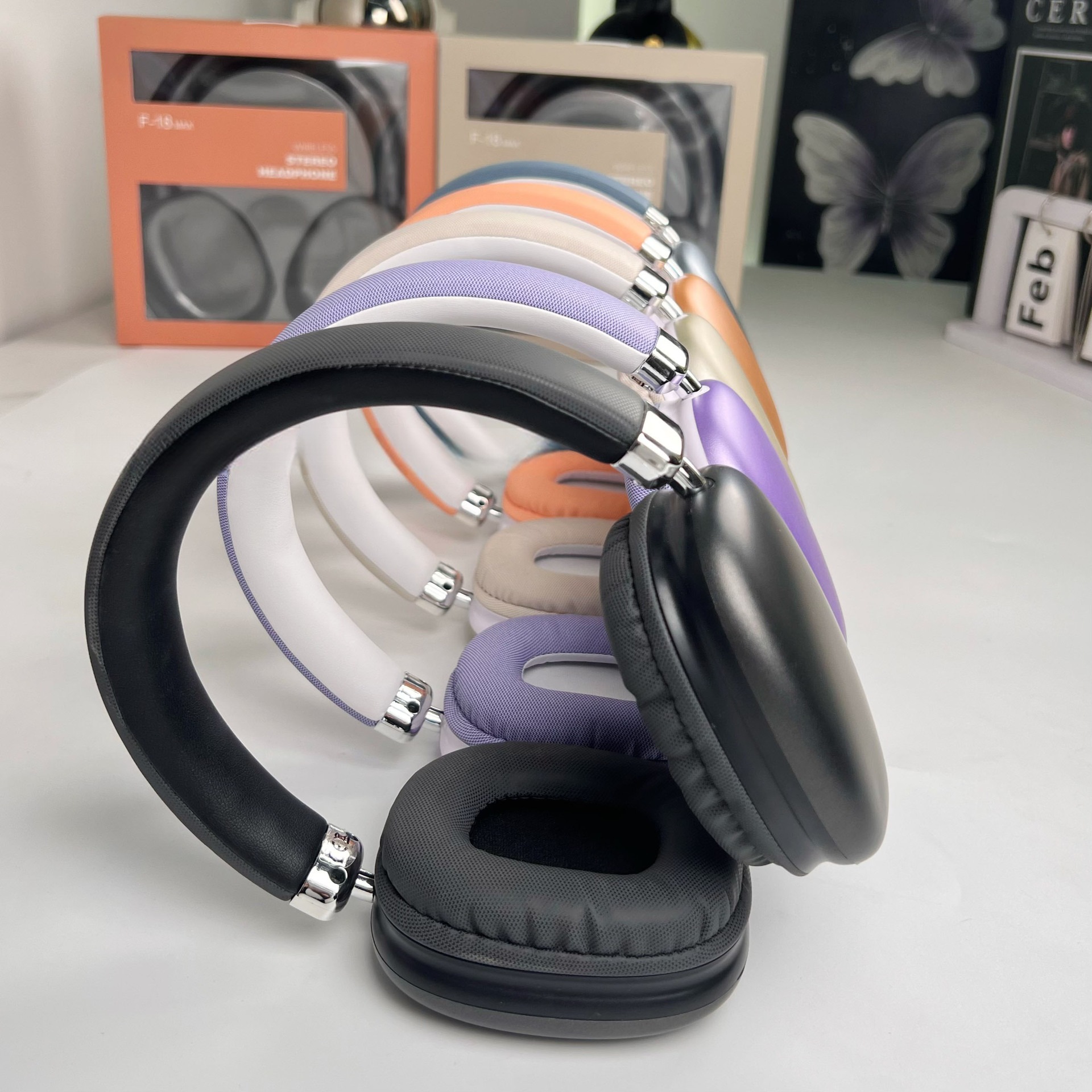 Fones de Ouvido Over-Ear Sem Fio com Bluetooth 5.4 e Longa Duração da Bateria