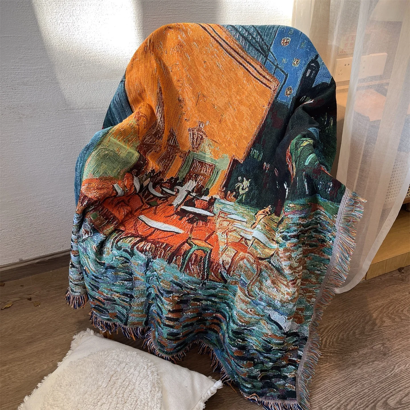 Pletený prehoz s motívom Van Gogh na dekoráciu pohovky