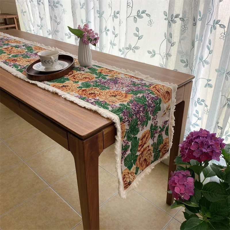 Vintage Französischer Ölgemälde-Stil Tischläufer mit Quasten