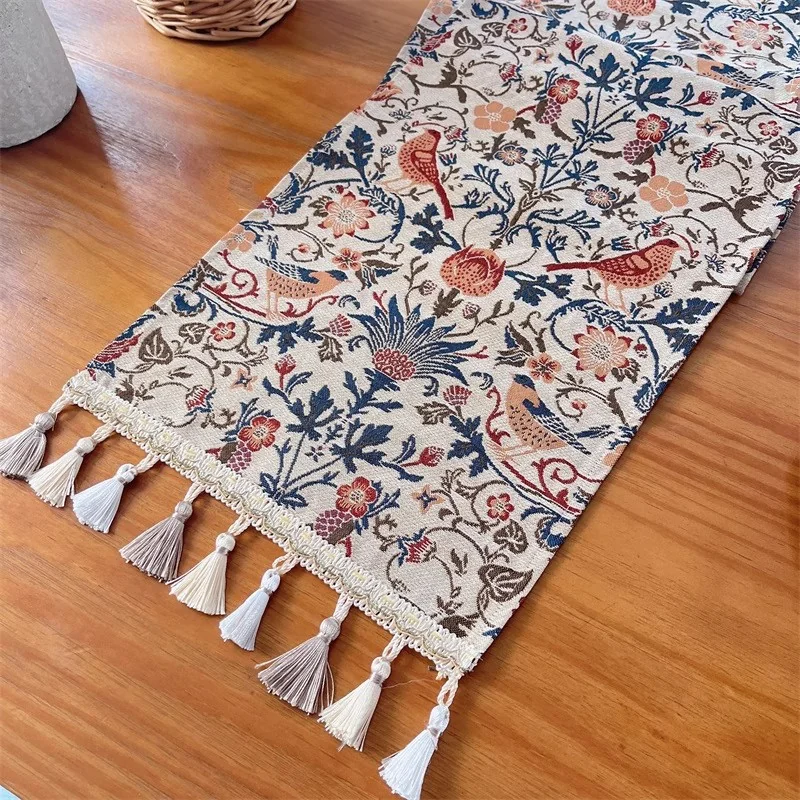 Amerikkalaistyylinen puuvillasekoite pöytäliina tupsuilla