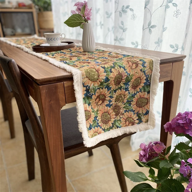Vintage Französischer Ölgemälde-Stil Tischläufer mit Quasten