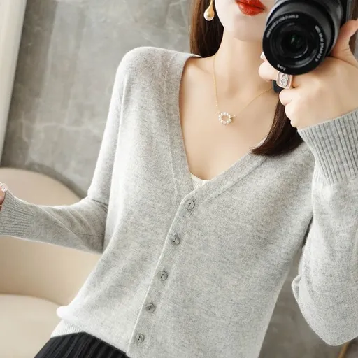 Women V Neck Knitted Cardigan Long Sleeve Sweater Light gray Size: L; Height (cm): 165-170; Weight (kg): 55-60; Bust (cm): 90-94; Waist (cm): 74-78; Shoulder width (cm): 39; Length (cm): 62