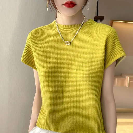wu Thin Short Sleeve Plaid Knitted Top Qiuxiang Green L Size: L; Height (cm): 165-170; Weight (kg): 55-60; Bust (cm): 90-94; Waist (cm): 74-78; Shoulder width (cm): 39; Length (cm): 62