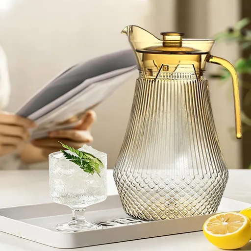 Acrylic Pitcher, Clear Plastic Water Pitchers with Lid and Spout, Iced Tea Pitcher Beverage Containers for Fridge, Juice, Sangria, Lemonade, Shatter-proof, BPA-Free Yellow