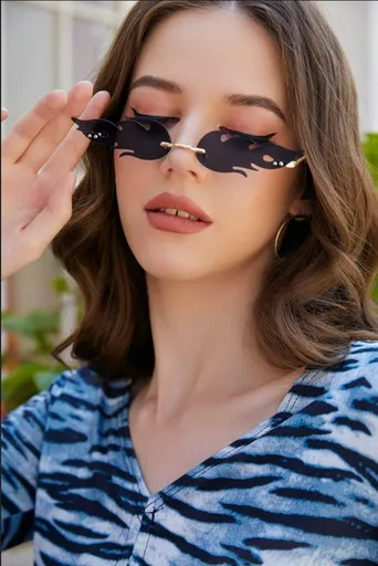 Fire Flame Sunglasses for Women Mirror Rimless Fire Shaped Novelty Sunglasses Shade Eyewear Party Favor Supplies