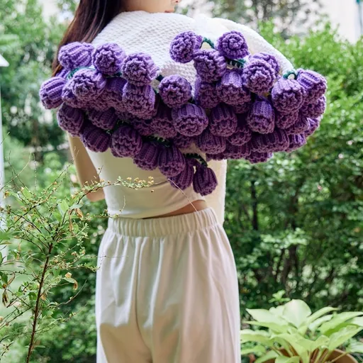 Hand-Crocheted Rose Round Blanket: A versatile romantic gift that brightens everyday warmth. (Diameter: 110 CM / 43.3 IN, purple)