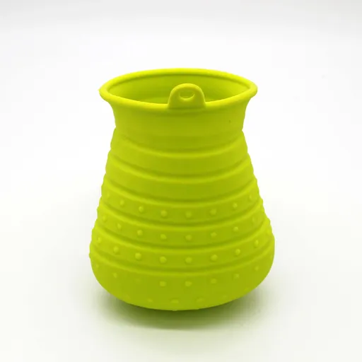 Dog Paw Cleaner Cup with Towel Pet Foot Washer Protable Dog Cleaning Brush for Puppy Cats Massage Grooming Dirty Claw (Green)