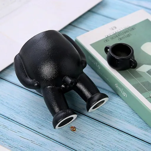 Peeing Plant Pot with Drainage Holes, Funny Peeing Plant Pot Gift for Home Plant Enthusiasts, Friends, Family Or Colleagues