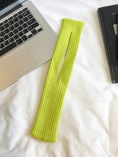 Green grass High-Elastic Knit Short Phone Sling Bag – Compact Streetwear Accessory for iPhone, Minimalist Single Shoulder Carry with Stretchy Ribbed Design