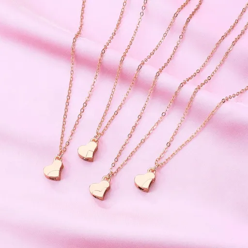 Friendship Necklace Magnetic Matching Four Leaf Clover Best Friend Necklace Gifts for Girls Women Magnet BFF Necklace for 4
