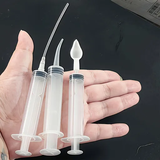 1 Set of Bird Feeder - Parrot Feeding Tube - Manual Feeder for Small Birds, Little Cats and Other Small Animals (Various Models) 1 Set