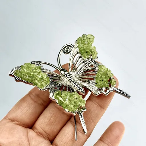 Natural Crystal Chips Butterfly Handcrafted Specimen Crystal Artwork Ornament Valentine's Day Gifts for Boyfriends and Girlfriends