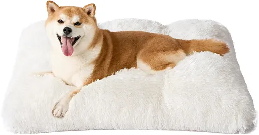 Luxury Long Plush Pet Bed Mat Faux Fur Crate Pad 65x50cm Creamy White Soft Warm Cushion for Medium Dogs