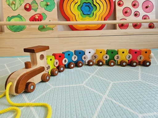 Lacing train