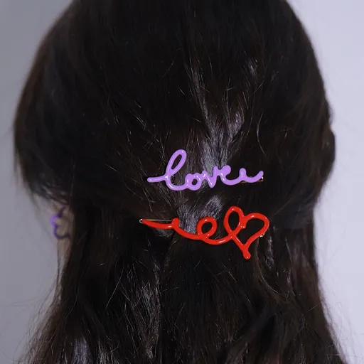 LOVE Ladies border Valentine's Day Christmas sweater hair clips for ladies High quality texture 2pcs