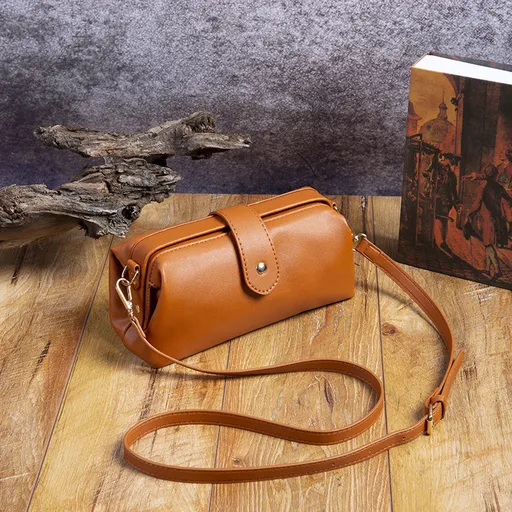 Brown Chic Vintage Inspired PU Leather Crossbody Bag - Small Frame Doctor Style Purse with Adjustable Strap