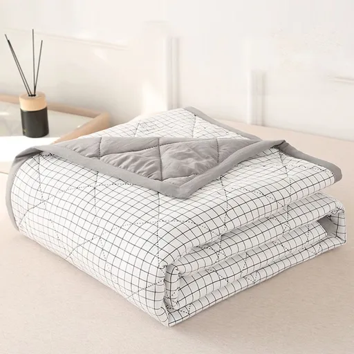 Cooling Comforter, Grey Cooling Blanket Size, Cooling Duvet for Hot Sleeper, Breathable Summer Quilt, Lightweight Soft Q-Max>0.4 Arc-Chill Cool Comforter,78.74x59.05in White