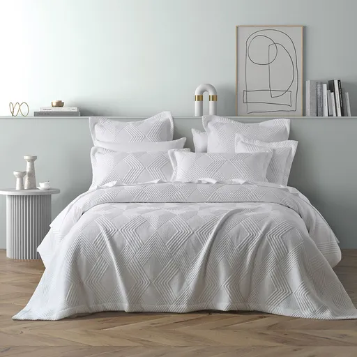 Bianca Cassiano White Polyester Jacquard Coverlet Set Super King