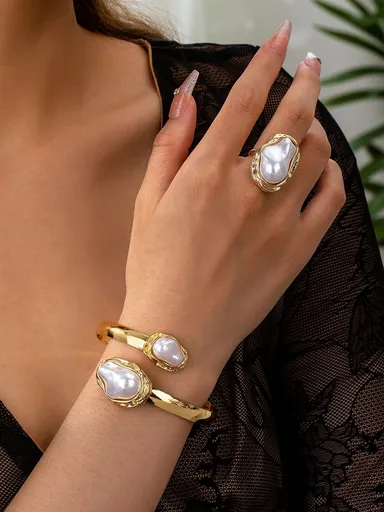 2Pcs Asymmetric - Pearl Bracelet and Ring Jewelry Set Romantic Elegant Gift For Women