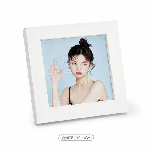 White square 8-inch minimalist aluminum wall mounted photo frame set, multiple sets of standard size photo frames, simple classic and fashionable design wall mounted photo frames, suitable for home gallery decoration