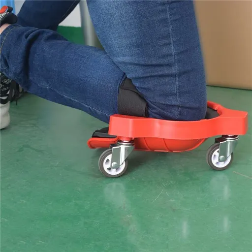Rolling knee pads casters and comfortable pads that can rotate freely on the floor, suitable for floor workers and car repair