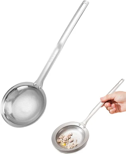 Fine-Mesh Kitchen Strainer - 2026 Upgraded Stainless Steel Sieve with Handle, Multi-Purpose Strainer for Cooking, Baking & Liquid Filtering, Oil Skimming Spoon, Kitchen Tool (Small)