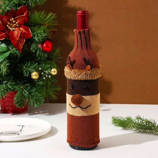 Reindeer Style Knitted Christmas Wine Bottle Cover - Festive Table Decor for Holiday Parties and Home Dining