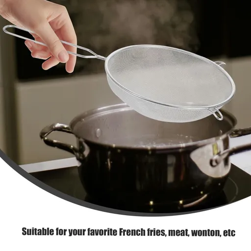 Ergonomic Stainless Steel Noodles Spoon for Kitchen and Restaurant Use