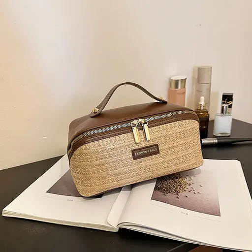 PU Large Capacity, Your Perfect Travel Companion — Stylish & Versatile Three-Dimensional Makeup Bag./Straw khaki