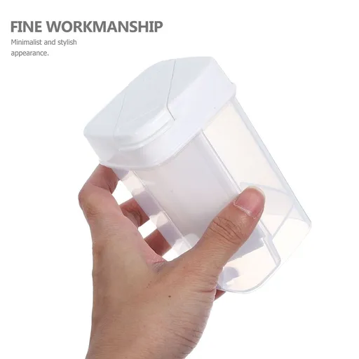 Travel Size 2-in-1 Salt and Pepper Shaker with Dual-Sided Lid, Clear Spice Container for Kitchen, Home, and Restaurant Use
