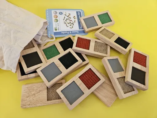 Sensory domino set