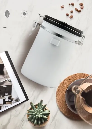 1.5L Storage Container with Spoon white