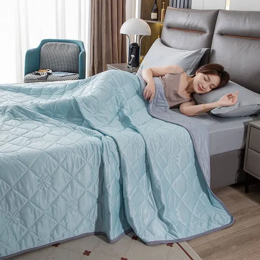 Double Bedding Quilt 39x60 Inches Twin Size Lightweight Blanket - Soft Breathable All Season Quilt for Kids Teens Adults - Diamond Stitch Summer Coverlet for Bedroom Couch Daybed - Machine Washable