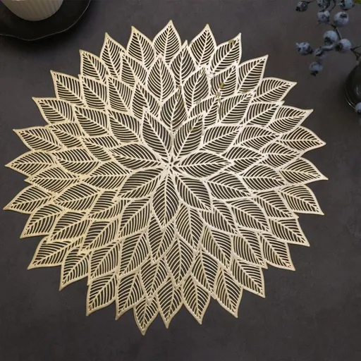 Round Hollow Out Flowers Place Mats for Dining Table Pressed Vinyl Blooming Leaf Table Mats for Holiday Party Wedding Accent