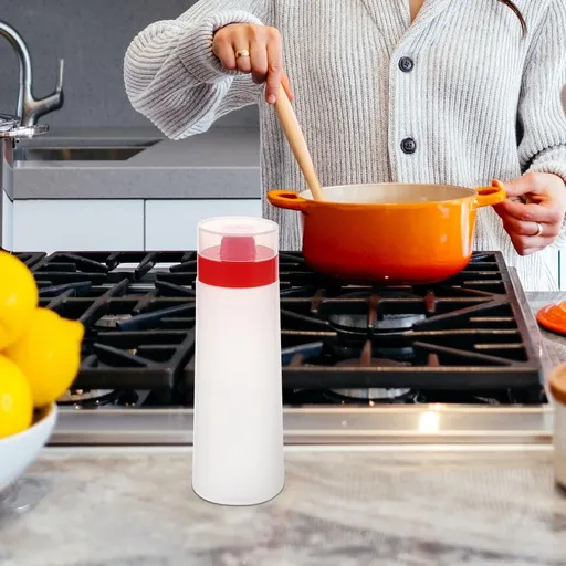 Red Plastic Salad Squeeze Bottles, Easy Control, Anti-Leak, Supple for Storage, 2Pcs