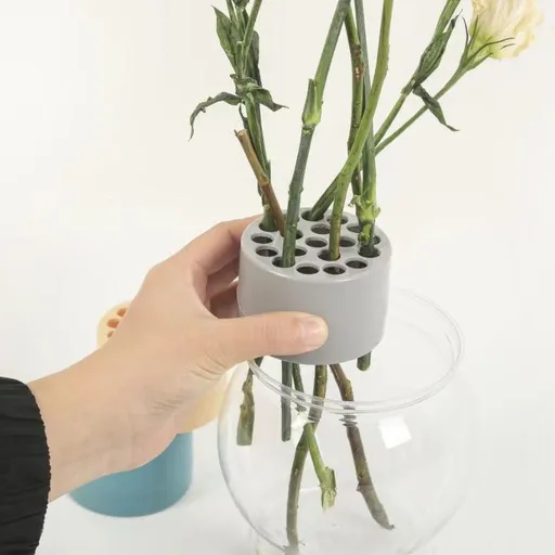 Round Flower Arrangement Holder, Multi Hole Floral Pin Frog, Reusable Floral Stem Fixer for Bouquet & Flower Vase Decor-gray
