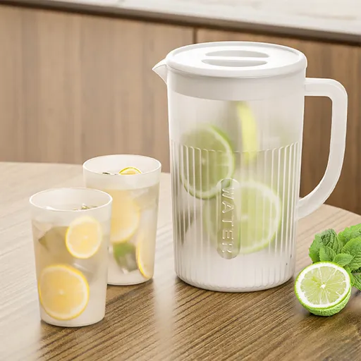 Juice Pitcher with Lid for Refrigerator, Water Jug for Tea, Juice and Iced Drinks, Fridge and Dishwasher Safe, White
