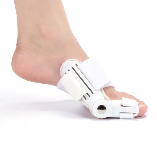 Corrector for Women(2 Pcs)， Valgus Brace Splint Pads Big Toe Separators Straightene Protects and Relieves the Painful