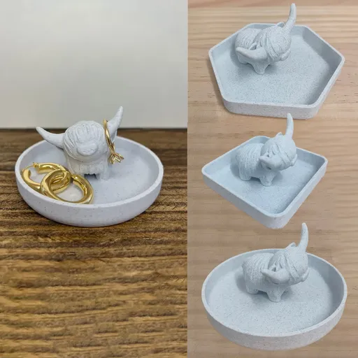 Highland Cow Ring Holder with Circular Dish Scottish Cow Statue Wedding Engagement Holder Calf Jewelry Organizer Stand