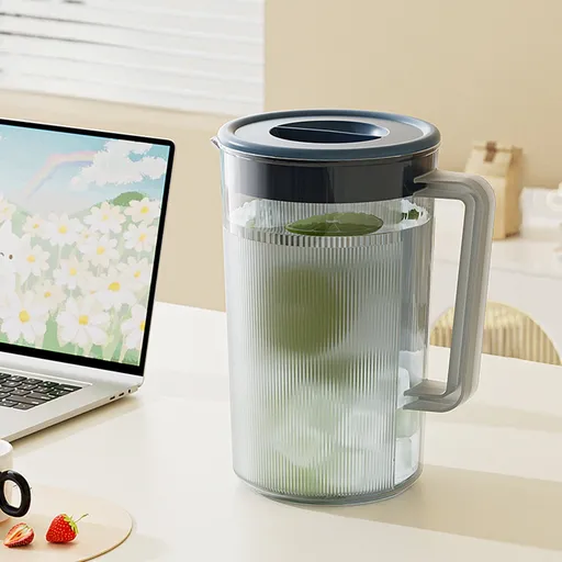 Water Pitcher with Lid, 2 L Plastic Pitcher for Tea & Juice Water, Hot/Cold Water Jug, Tea Pitcher, Juice Pitcher, 13.5 x 7.2 x 4.7 Inch Z-7-Blue