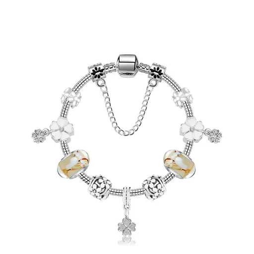 Clover Pendant Bracelet: Alloy, Zircon & Resin with Bright, Sweet Style(19cm)