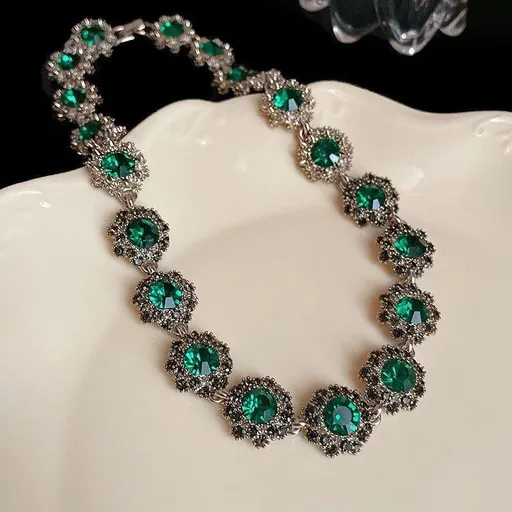 Regular Green Necklace | Christmas Everyday Vintage Gift | Green Flower Heart Necklace Simple Retro Casual Jewelry