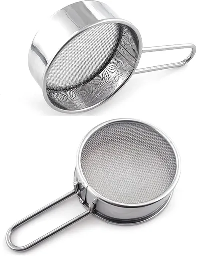 2pcs Small Strainer, Flour Colander Mini Small Flour Sifter for Baking Powder Sugar Coffee Pastas Tea, Stainless Steel Food Strainer Mini Sifter with Handle