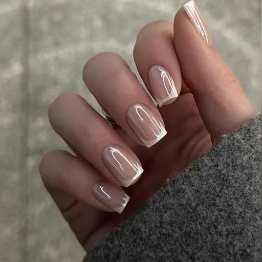 24pcsPress-on Nails for Daily Wear, Events, & DIY Manicures, Reusable & Easy to Apply At Home (Nude pink and metallic silver-white)