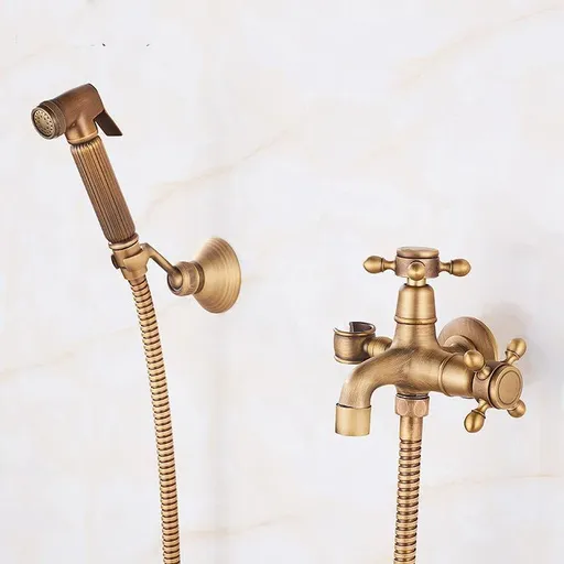 Antique Brass Faucet for Garden Hose, Fence, Bathroom & Outdoor Use – Durable and Stylish Faucet Accessory, Perfect for Home and Gardening - Bronze - Size Split Spray Gun Kit